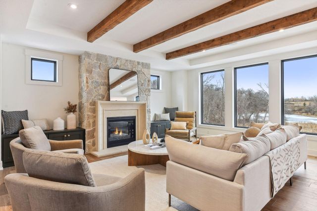 10377 Mallard Drive, Victoria, MN 55318