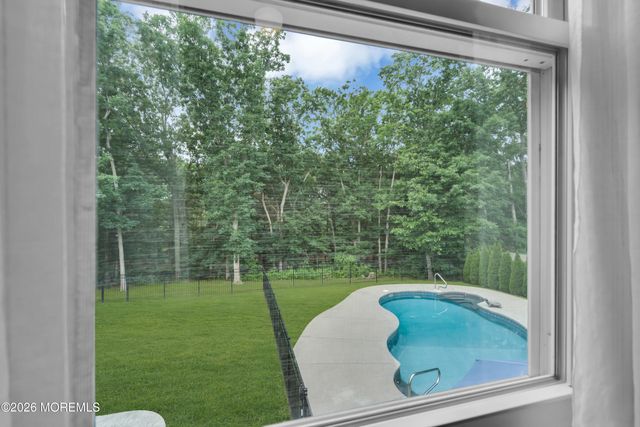 1466 Arapaho Court, Toms River, NJ 08755