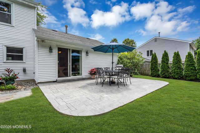 1466 Arapaho Court, Toms River, NJ 08755