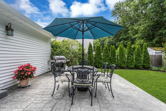 1466 Arapaho Court, Toms River, NJ 08755