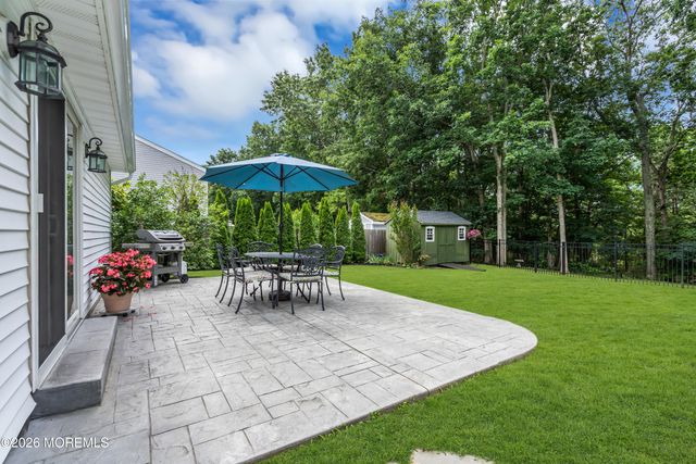 1466 Arapaho Court, Toms River, NJ 08755