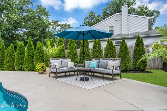 1466 Arapaho Court, Toms River, NJ 08755