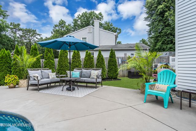 1466 Arapaho Court, Toms River, NJ 08755