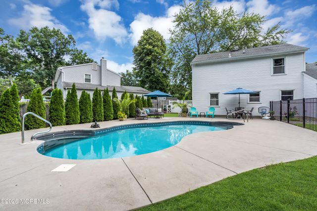 1466 Arapaho Court, Toms River, NJ 08755