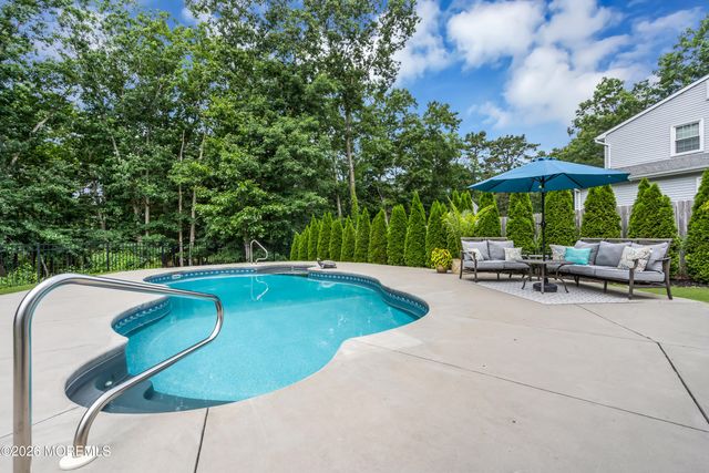 1466 Arapaho Court, Toms River, NJ 08755
