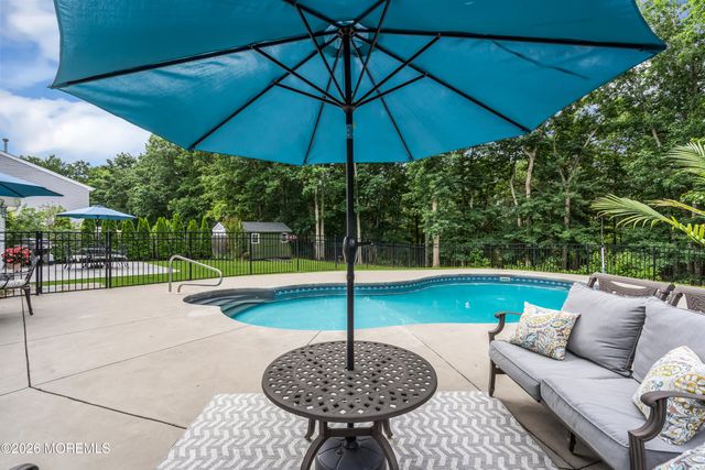 1466 Arapaho Court, Toms River, NJ 08755