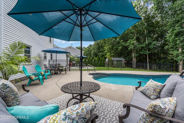 1466 Arapaho Court, Toms River, NJ 08755