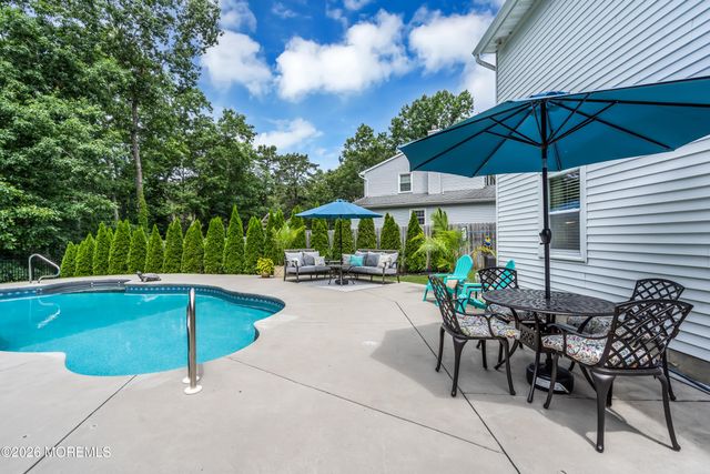 1466 Arapaho Court, Toms River, NJ 08755