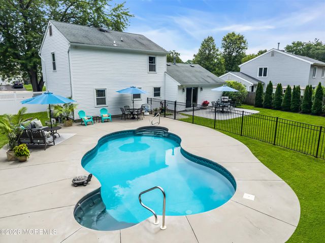 1466 Arapaho Court, Toms River, NJ 08755