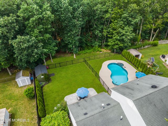 1466 Arapaho Court, Toms River, NJ 08755