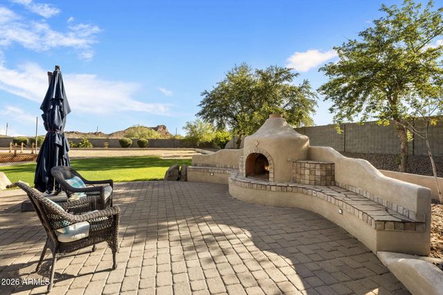 745 W RHEA Road, San Tan Valley, AZ 85143