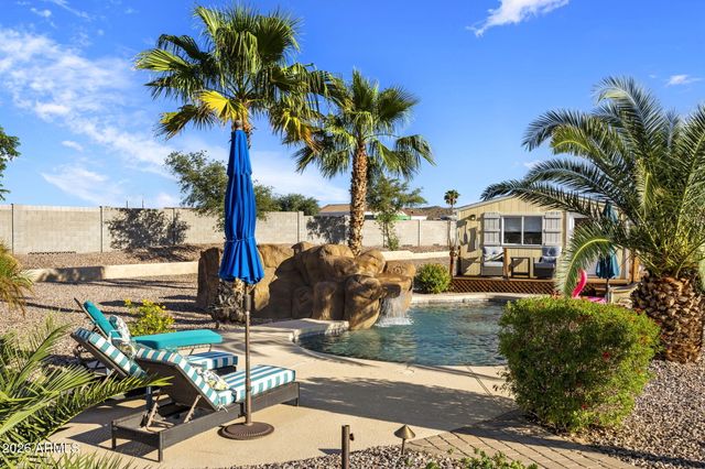 745 W RHEA Road, San Tan Valley, AZ 85143