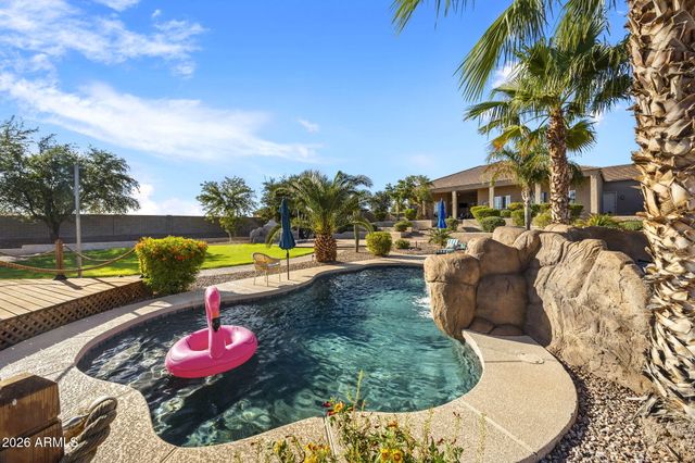 745 W RHEA Road, San Tan Valley, AZ 85143