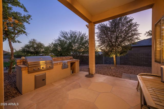 745 W RHEA Road, San Tan Valley, AZ 85143