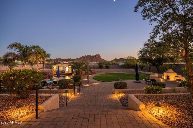745 W RHEA Road, San Tan Valley, AZ 85143