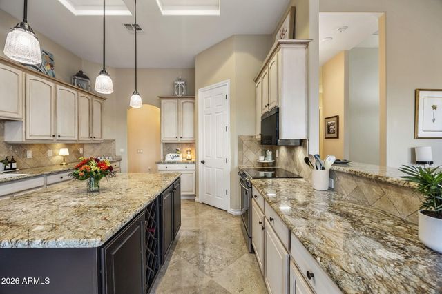 745 W RHEA Road, San Tan Valley, AZ 85143
