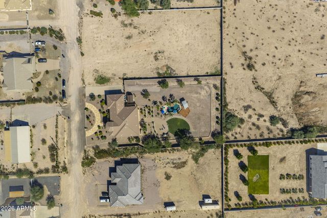 745 W RHEA Road, San Tan Valley, AZ 85143