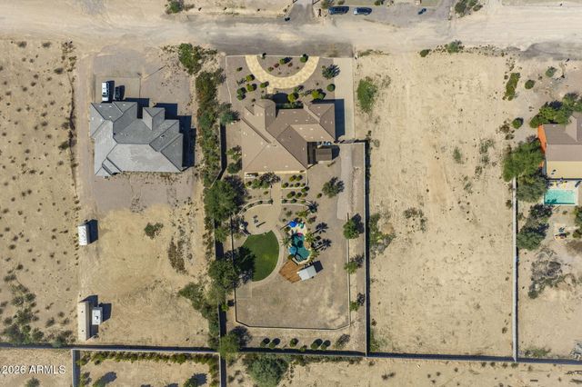 745 W RHEA Road, San Tan Valley, AZ 85143