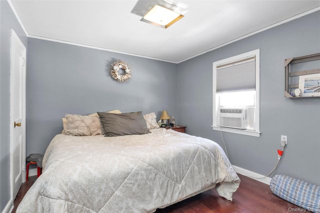 130 Custer Avenue, Williston Park, NY 11596