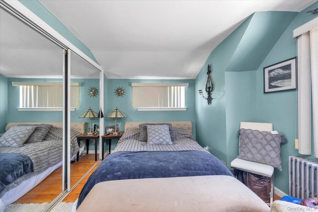 130 Custer Avenue, Williston Park, NY 11596