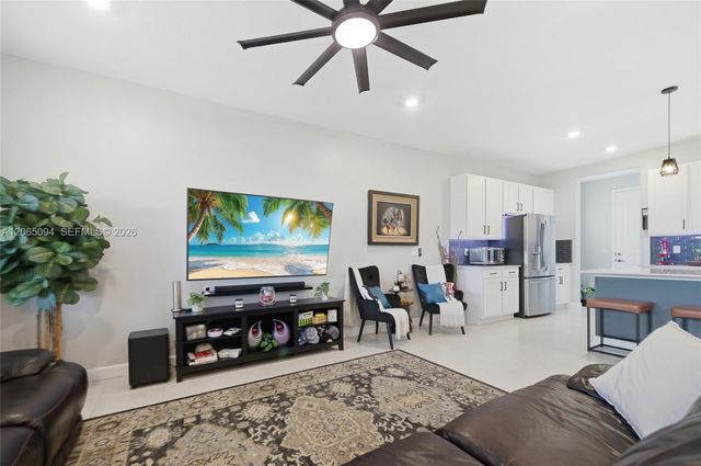 1902 Wandering Willow Way, Loxahatchee, FL 33470