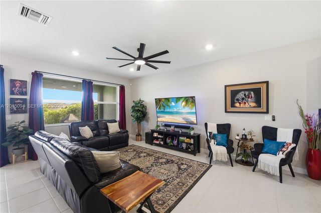 1902 Wandering Willow Way, Loxahatchee, FL 33470