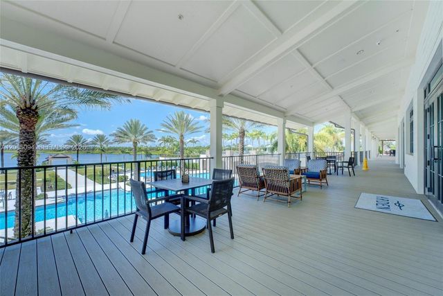 1902 Wandering Willow Way, Loxahatchee, FL 33470