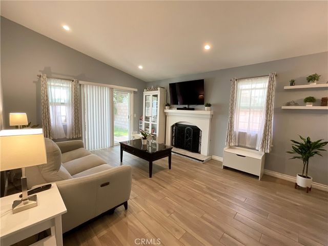 1015 Christobal, Colton, CA 92324