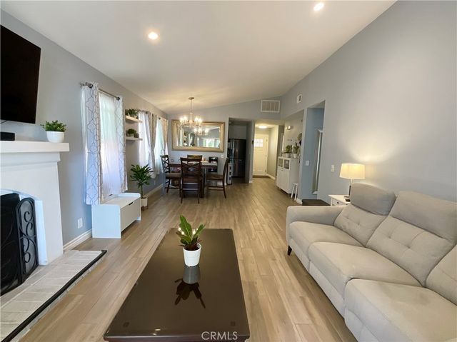 1015 Christobal, Colton, CA 92324