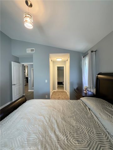 1015 Christobal, Colton, CA 92324