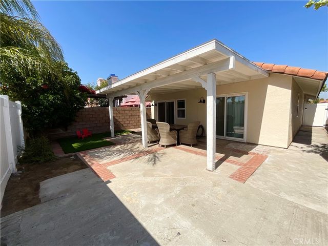 1015 Christobal, Colton, CA 92324