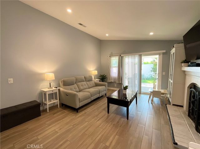 1015 Christobal, Colton, CA 92324