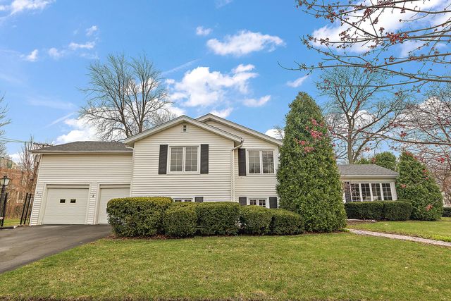 911 Travers Lane, Flossmoor, IL 60422