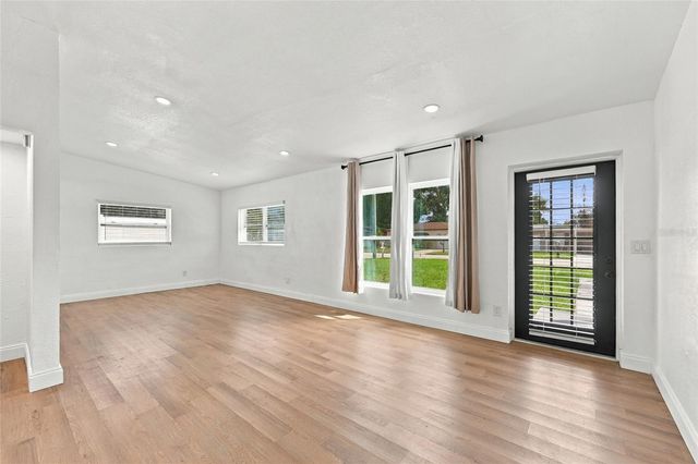 1711 WHITE AVENUE, Orlando, FL 32806