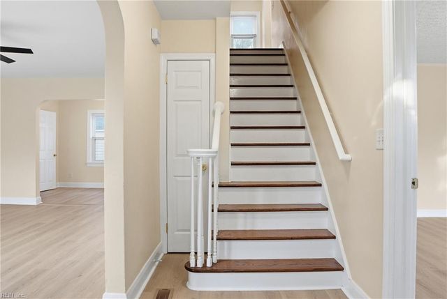 3204 Roanoke AVE, Newport News, VA 23607