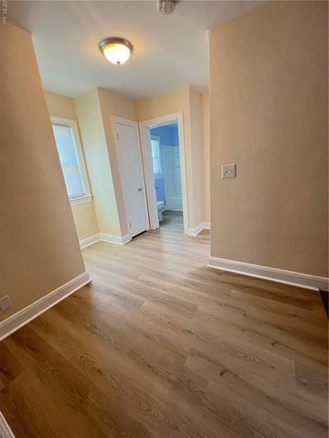 3204 Roanoke AVE, Newport News, VA 23607