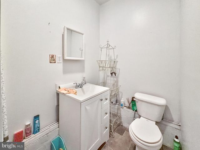 23 MARKET ST, Millville, NJ 08332