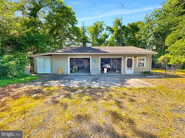 23 MARKET ST, Millville, NJ 08332