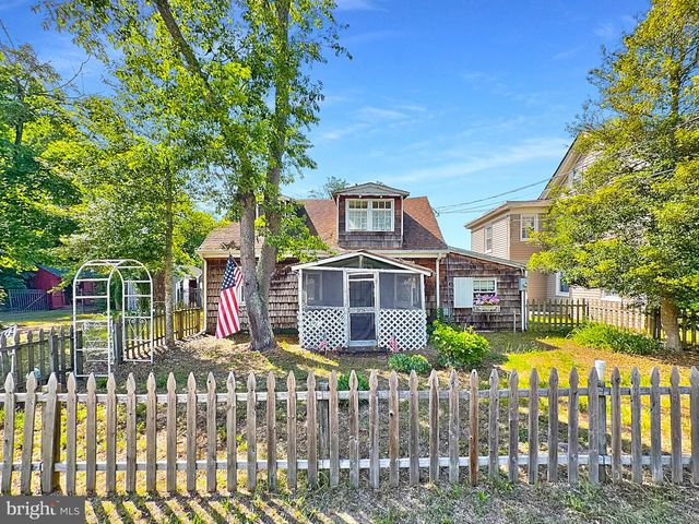 23 MARKET ST, Millville, NJ 08332