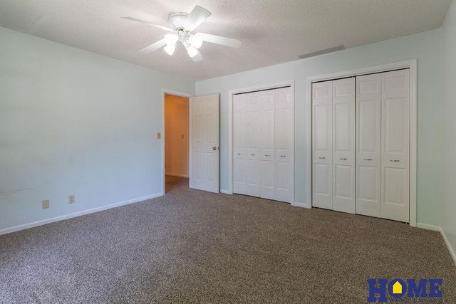 2330 S 75 Street, Lincoln, NE 68506