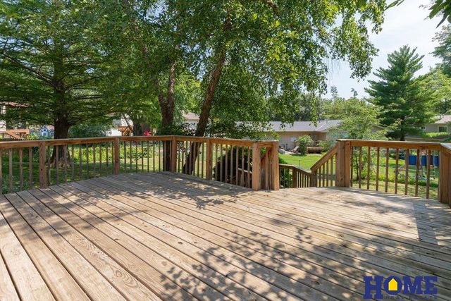 2330 S 75 Street, Lincoln, NE 68506