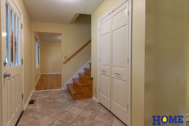 2330 S 75 Street, Lincoln, NE 68506