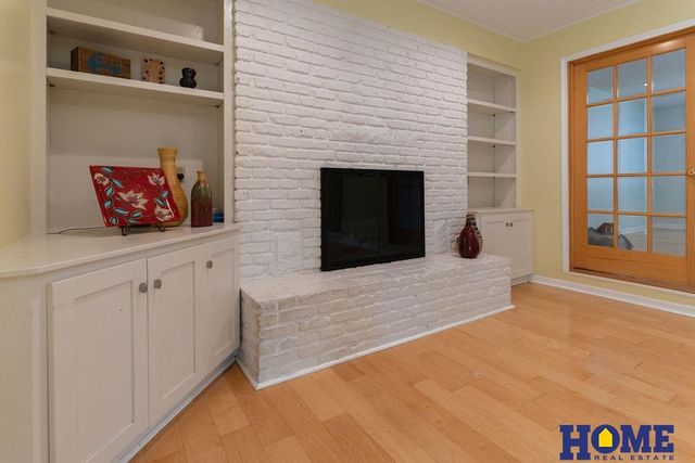 2330 S 75 Street, Lincoln, NE 68506