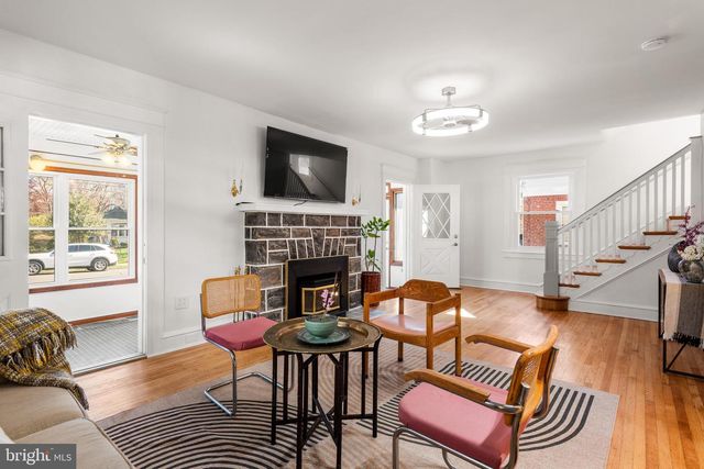 606 VALLEY RD, Havertown, PA 19083