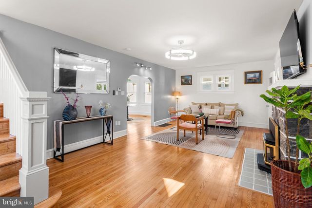 606 VALLEY RD, Havertown, PA 19083