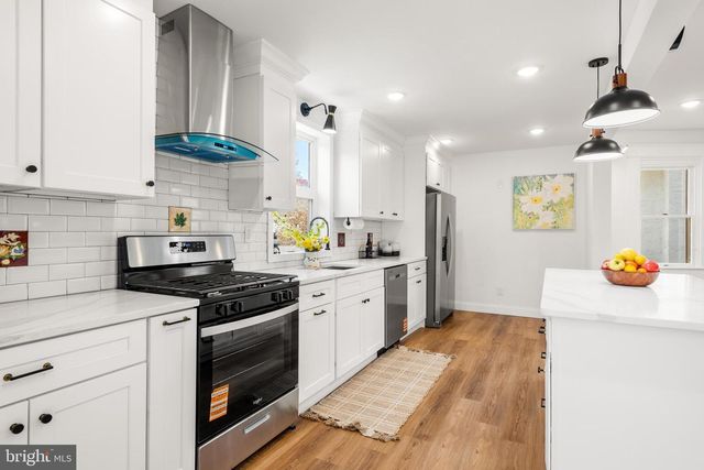 606 VALLEY RD, Havertown, PA 19083