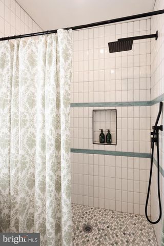 606 VALLEY RD, Havertown, PA 19083