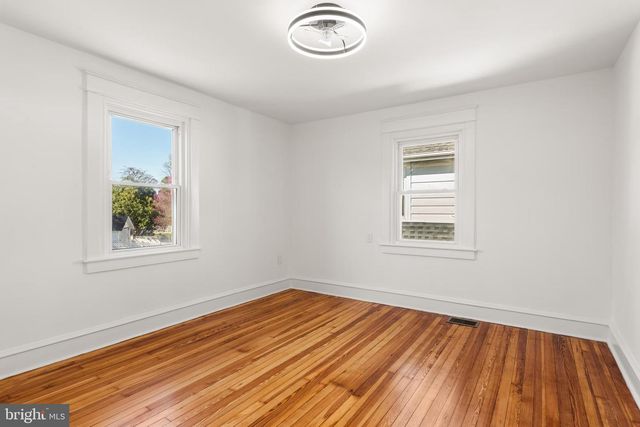 606 VALLEY RD, Havertown, PA 19083