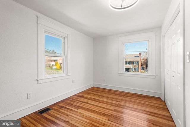 606 VALLEY RD, Havertown, PA 19083