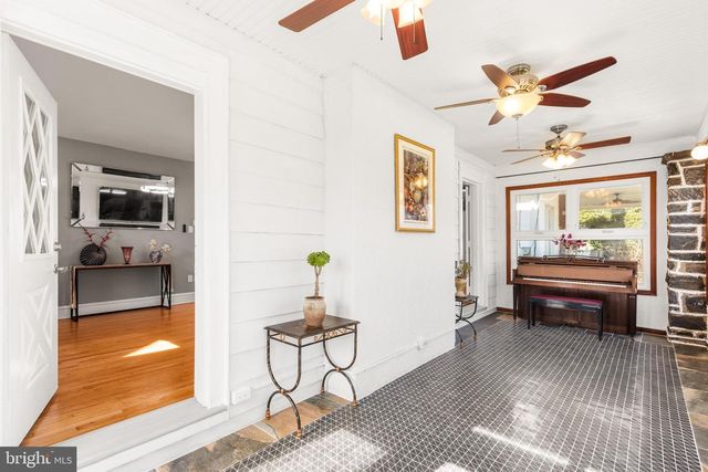 606 VALLEY RD, Havertown, PA 19083